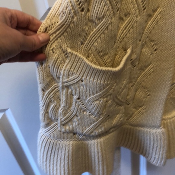 NWOT Beautiful Long Sweater - Picture 4 of 8